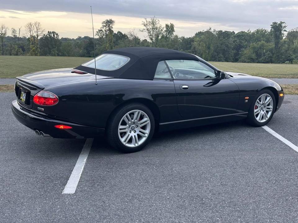 2005 Jaguar X100 XKR - Image 28 of 31