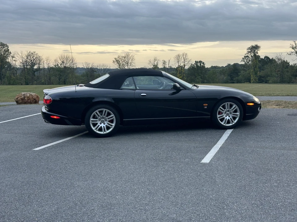 2005 Jaguar X100 XKR - Image 30 of 31