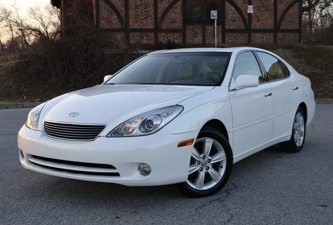 2005 Lexus ES 4th Gen - Image 3 of 31