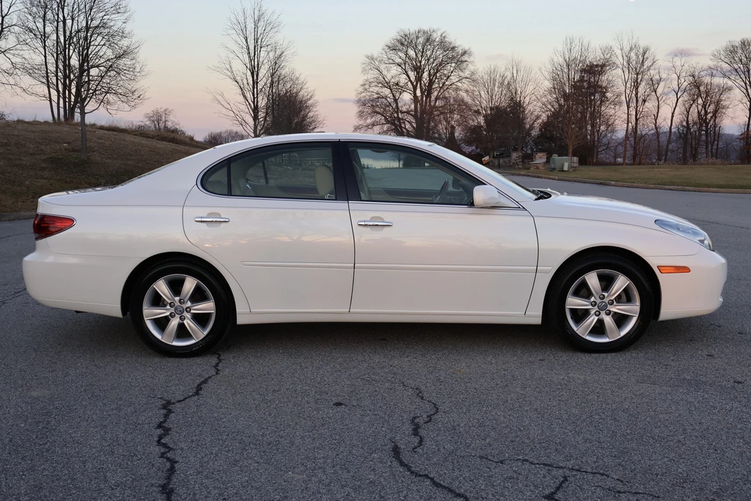 2005 Lexus ES 4th Gen - Image 8 of 31
