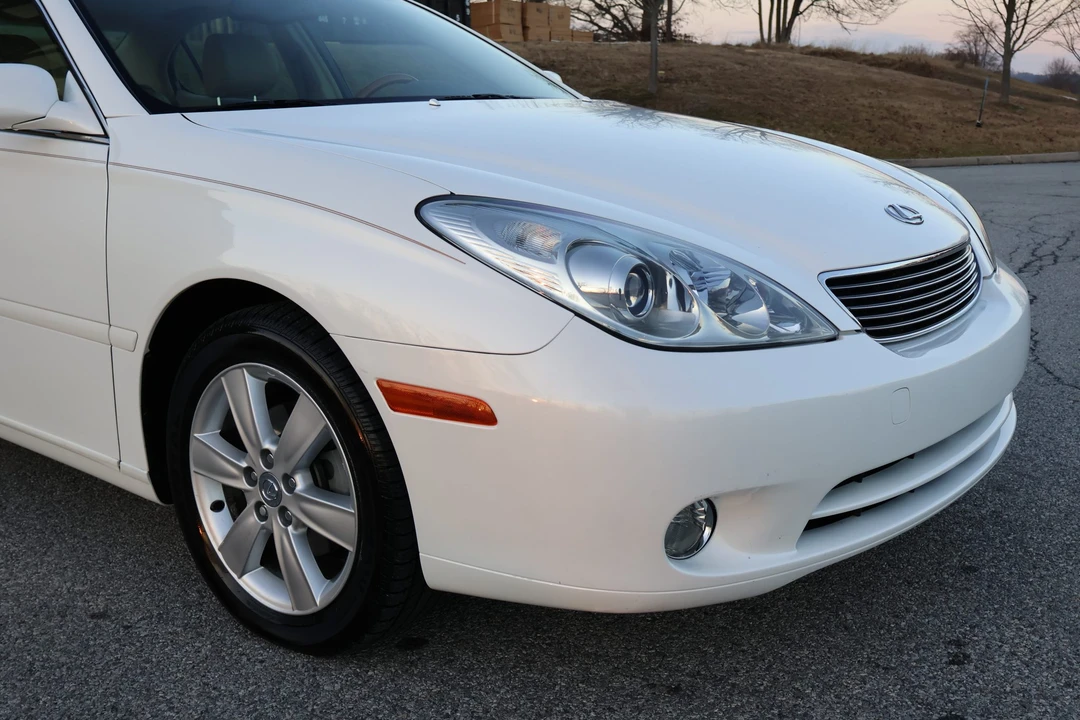2005 Lexus ES 4th Gen - Image 16 of 31