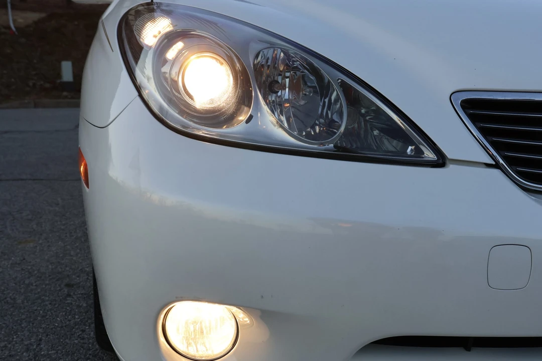 2005 Lexus ES 4th Gen - Image 23 of 31