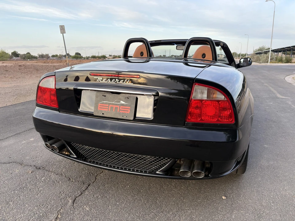 2005 Maserati Spyder - Image 18 of 31