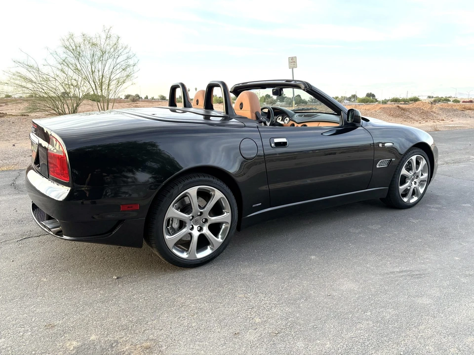 2005 Maserati Spyder - Image 22 of 31