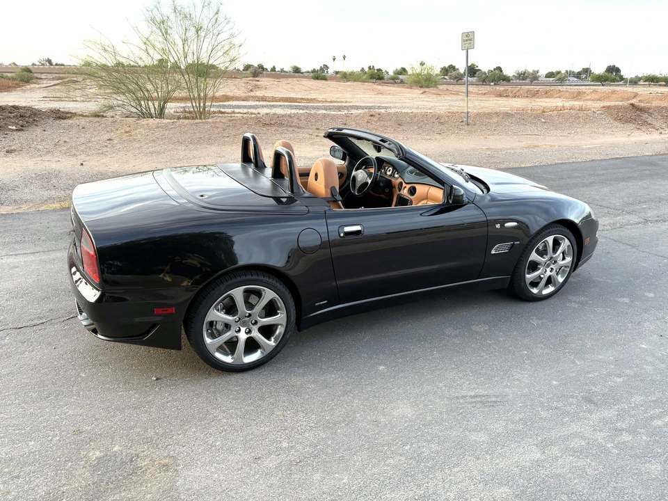 2005 Maserati Spyder - Image 23 of 31