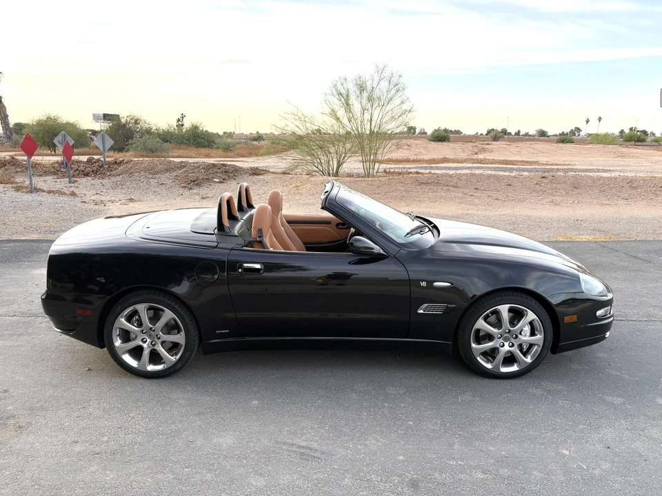 2005 Maserati Spyder - Image 26 of 31