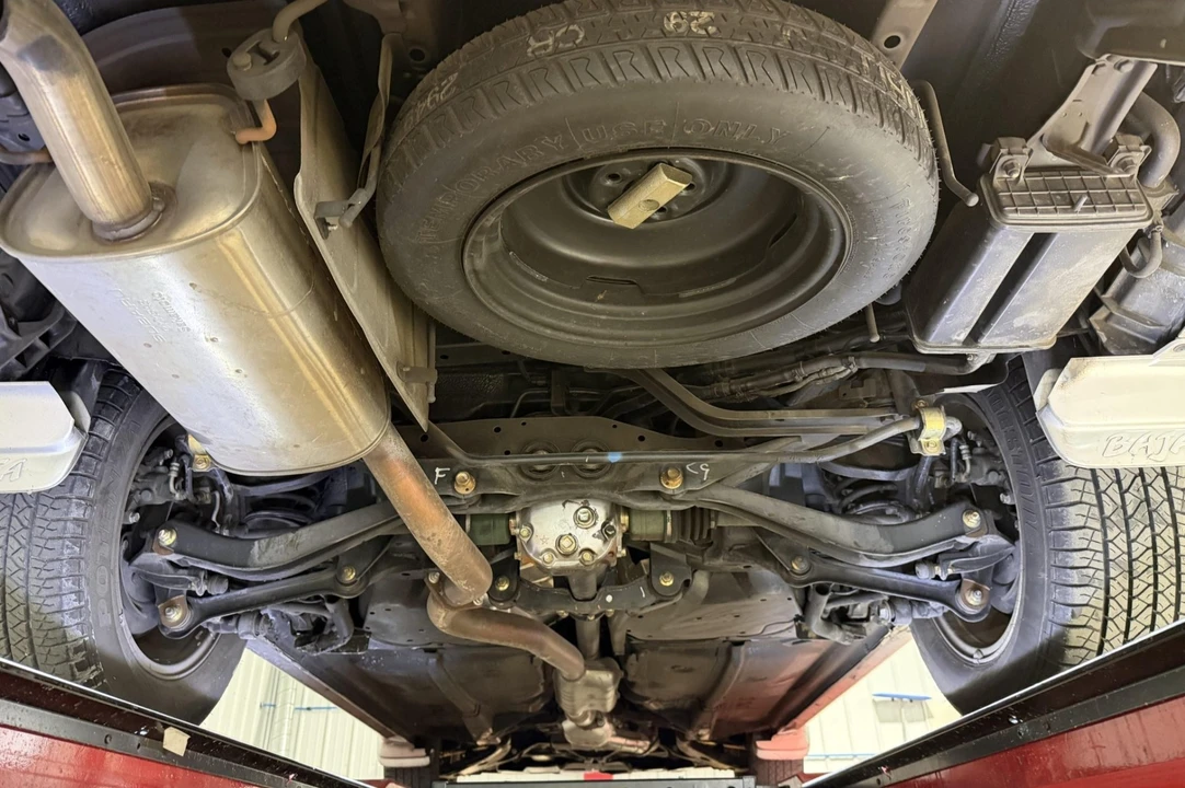 2005 Subaru Baja - Image 7 of 8