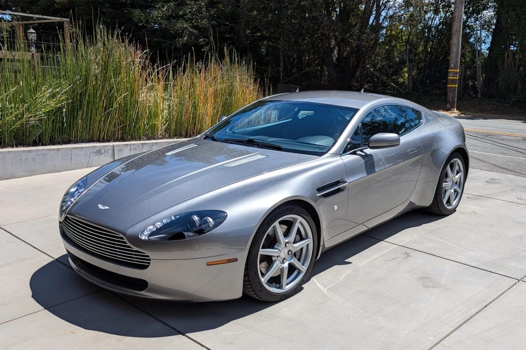 2006 Aston Martin V8 Vantage (2006-2017) - Image 1 of 31