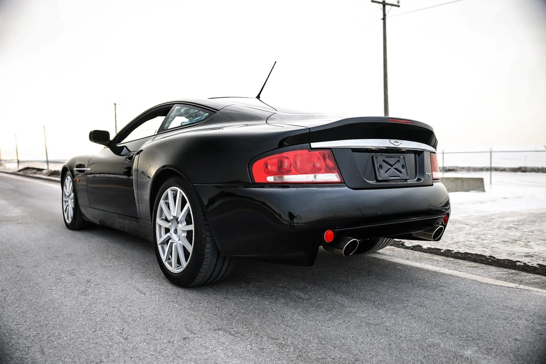 2006 Aston Martin Vanquish 1st Gen - Image 18 of 31
