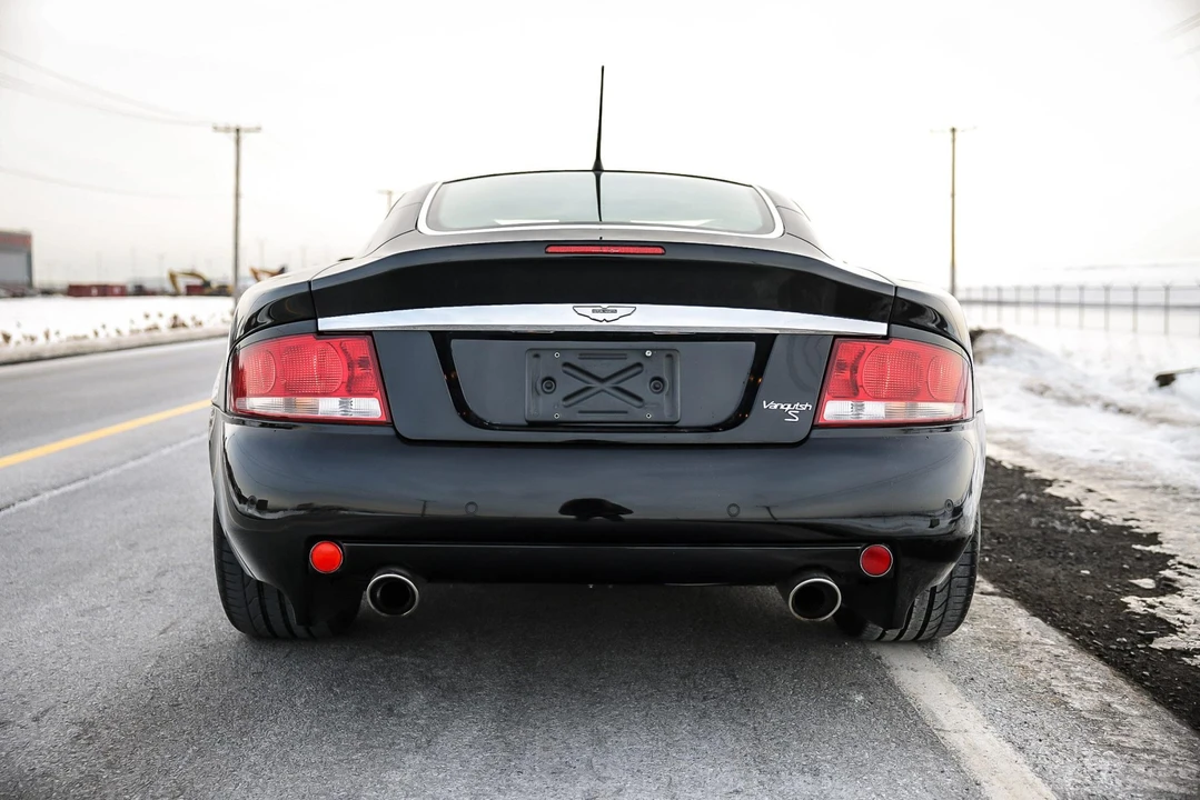 2006 Aston Martin Vanquish 1st Gen - Image 17 of 31