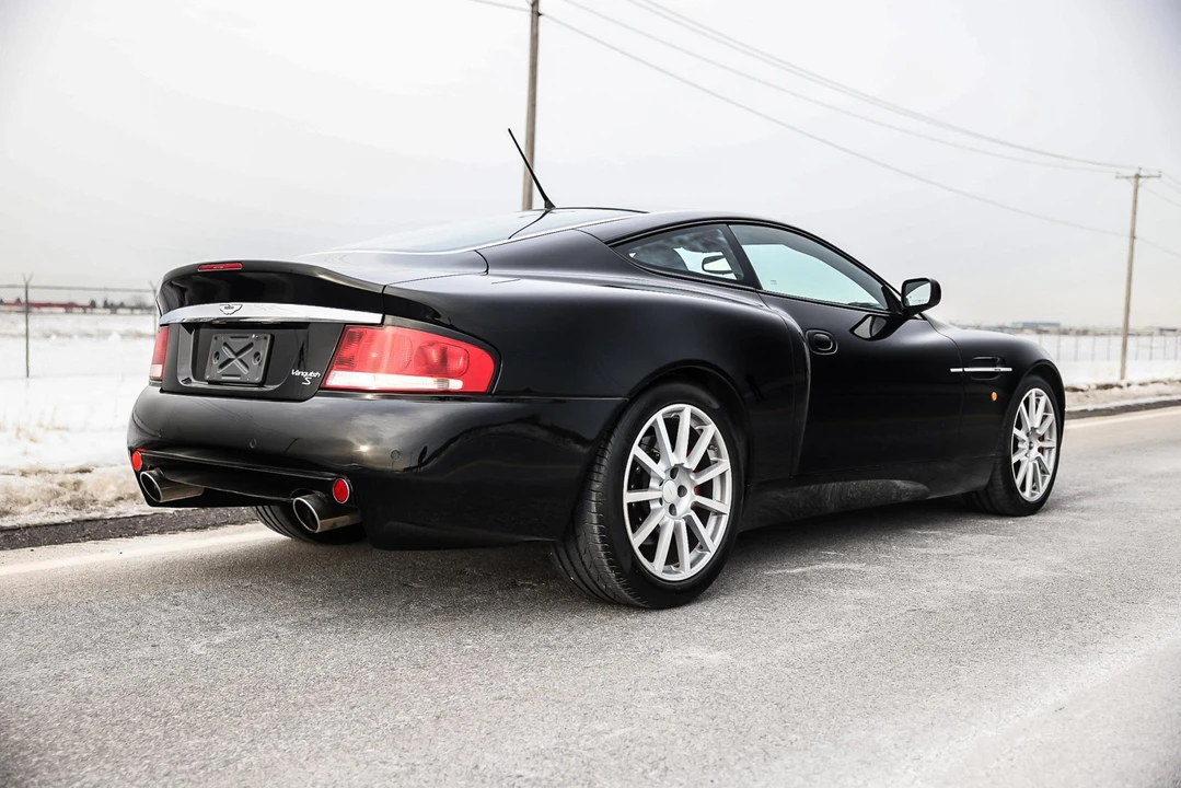 2006 Aston Martin Vanquish 1st Gen - Image 11 of 31