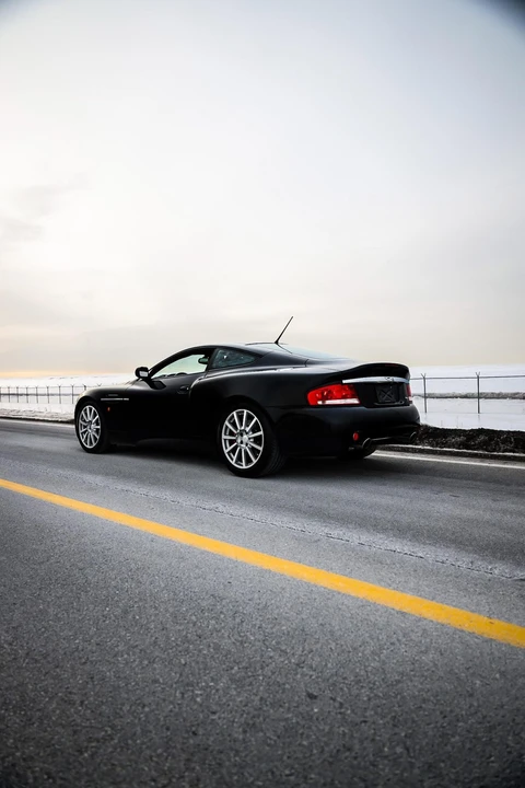 2006 Aston Martin Vanquish 1st Gen - Image 19 of 31