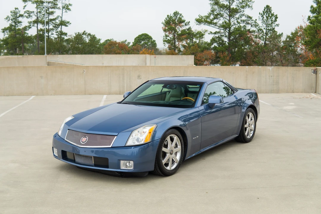 2006 Cadillac XLR - Image 23 of 31