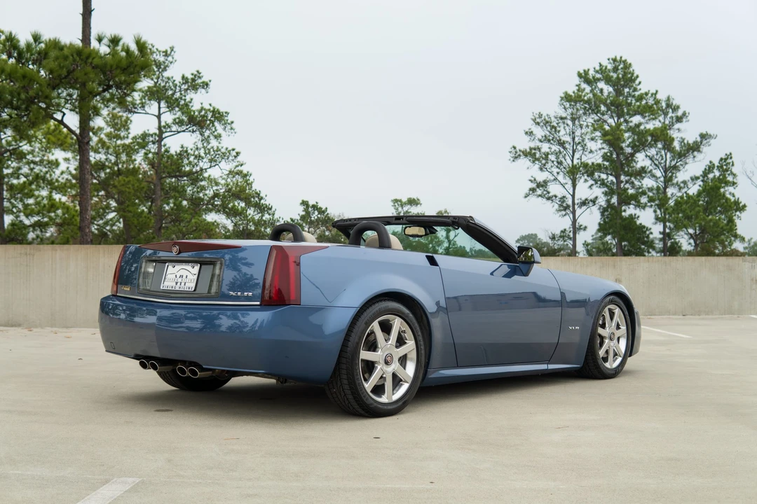 2006 Cadillac XLR - Image 17 of 31