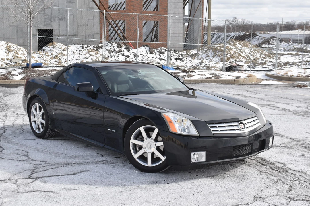 2006 Cadillac XLR - Image 3 of 31