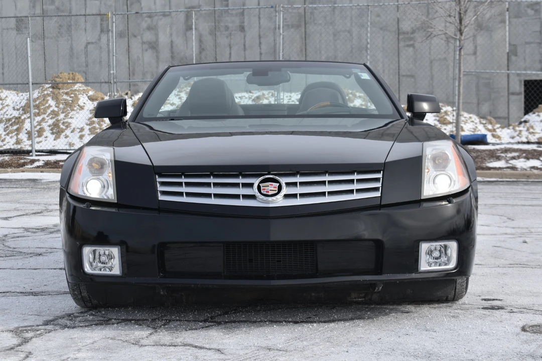 2006 Cadillac XLR - Image 16 of 31