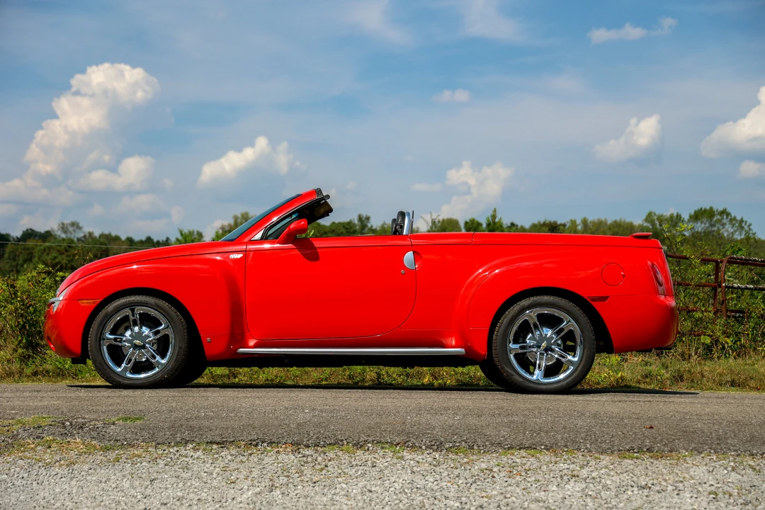 2006 Chevrolet SSR - Image 3 of 31