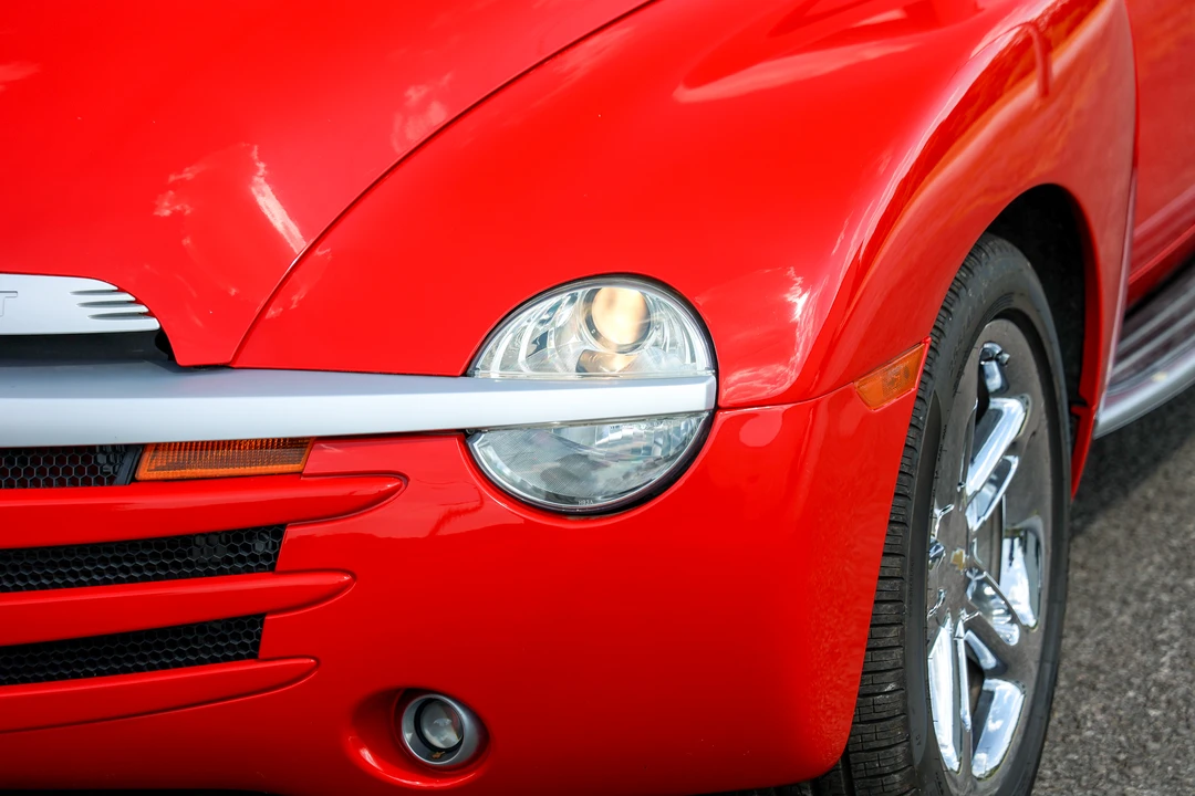 2006 Chevrolet SSR - Image 28 of 31