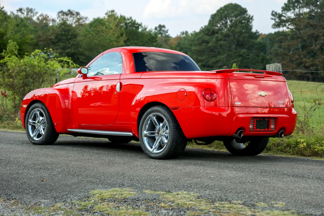 2006 Chevrolet SSR - Image 5 of 31