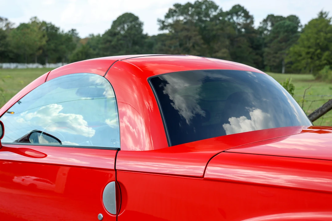 2006 Chevrolet SSR - Image 19 of 31