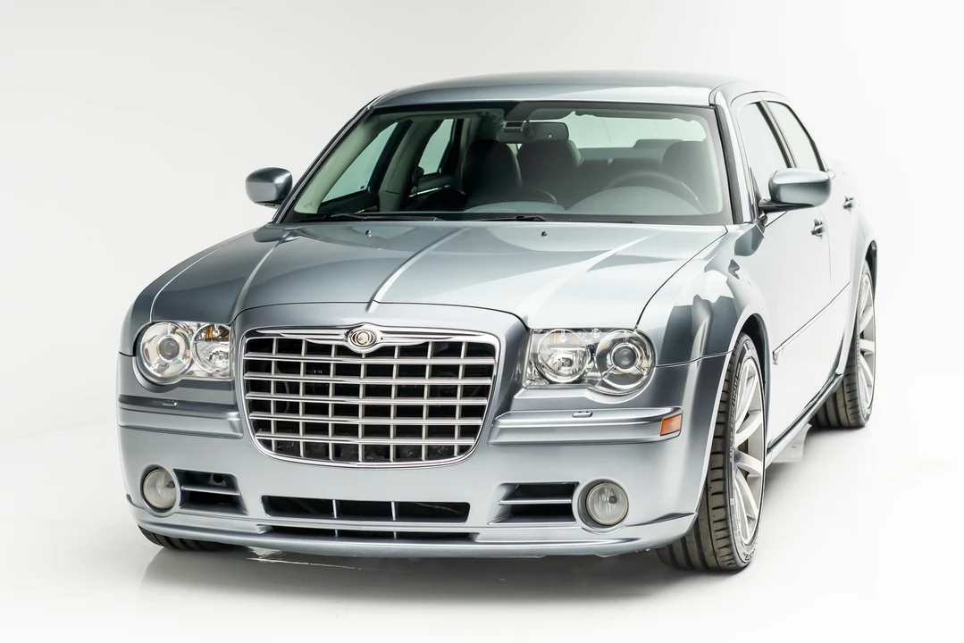 2006 Chrysler 300 (2005-2023) - Image 2 of 31