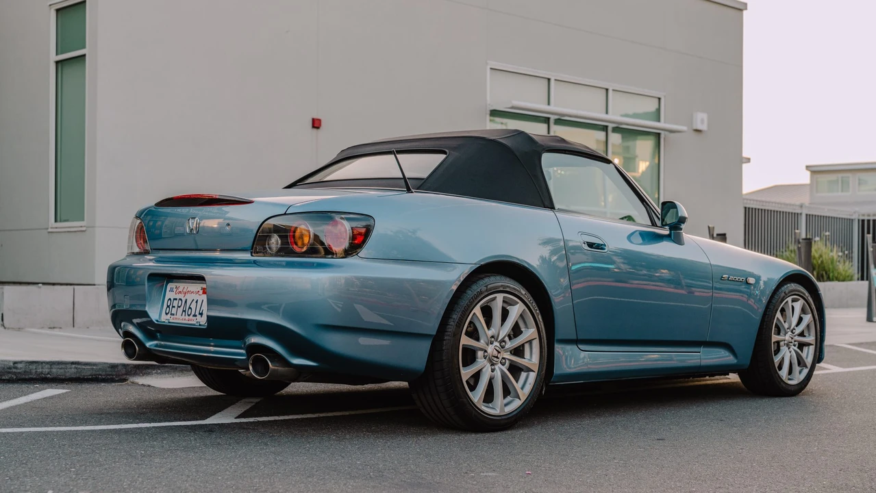 2006 Honda AP2 S2000 - Image 16 of 31