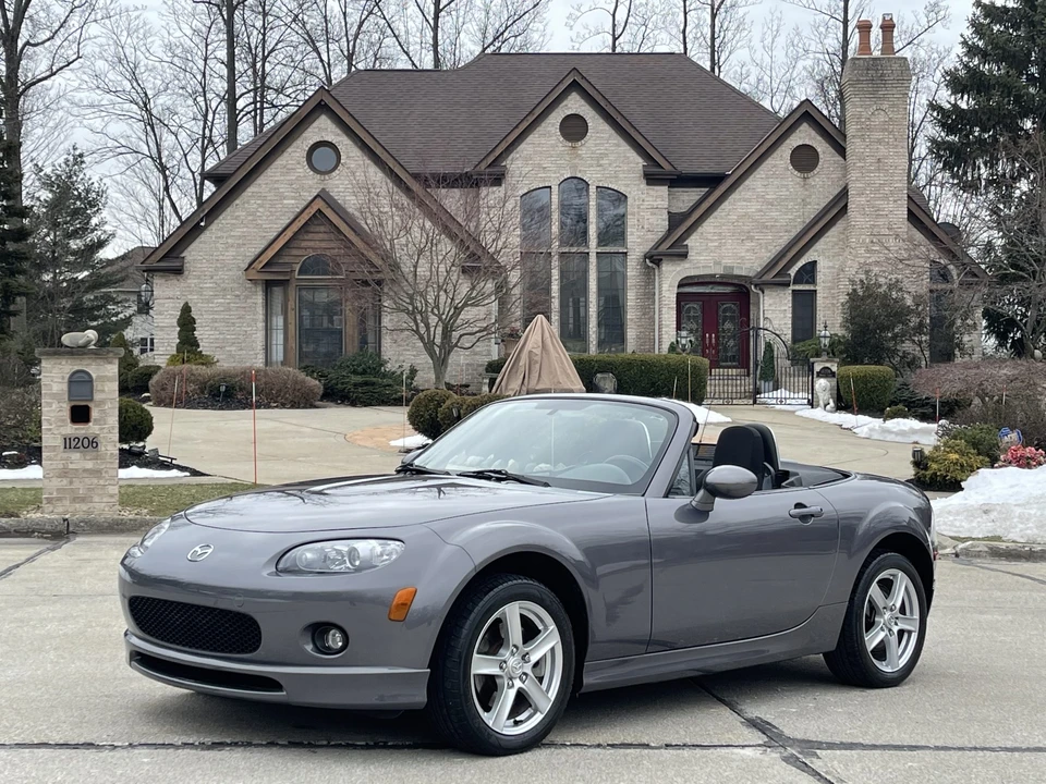 2006 Mazda NC MX-5 Miata - Image 5 of 31