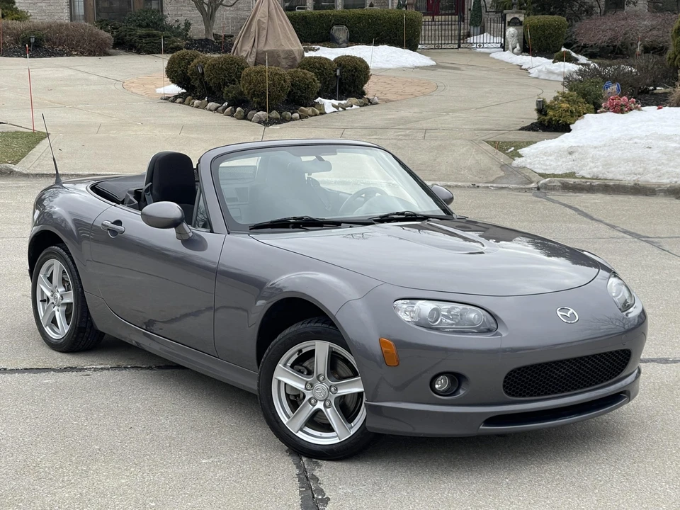 2006 Mazda NC MX-5 Miata - Image 21 of 31