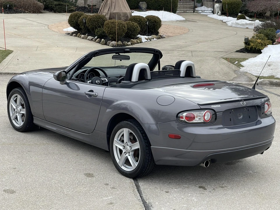 2006 Mazda NC MX-5 Miata - Image 8 of 31