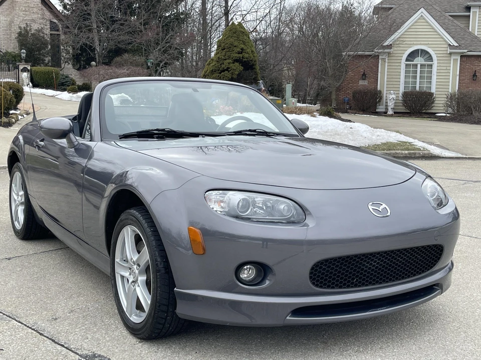 2006 Mazda NC MX-5 Miata - Image 23 of 31