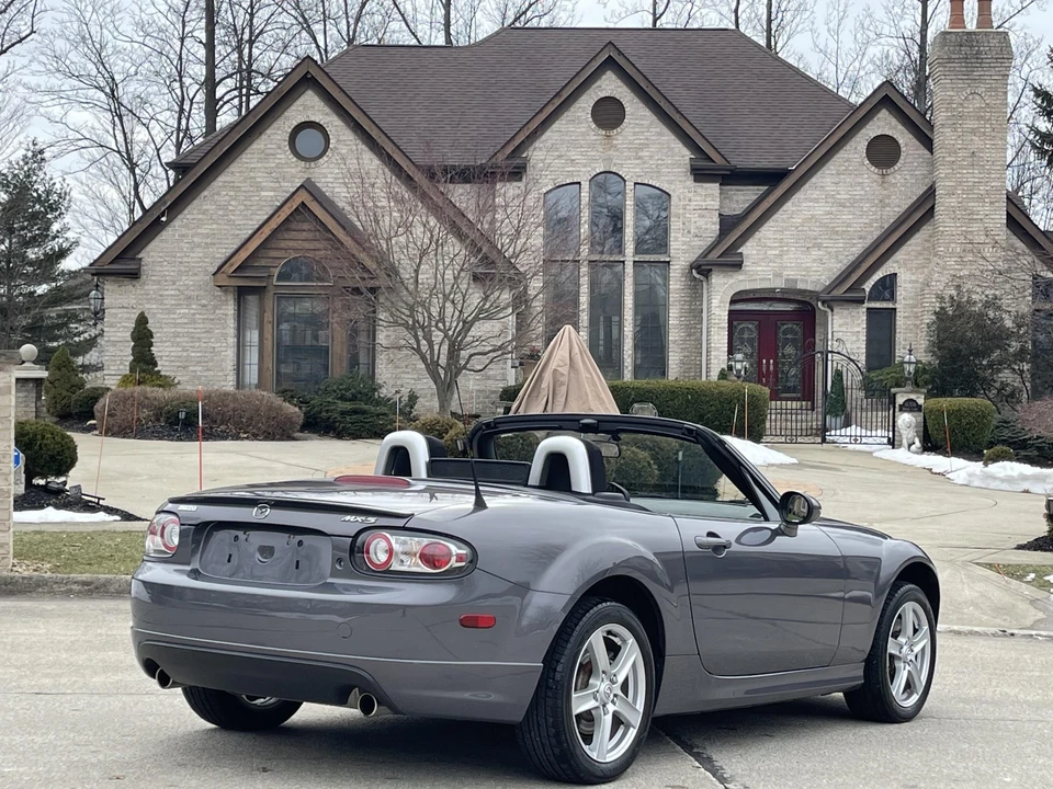 2006 Mazda NC MX-5 Miata - Image 14 of 31