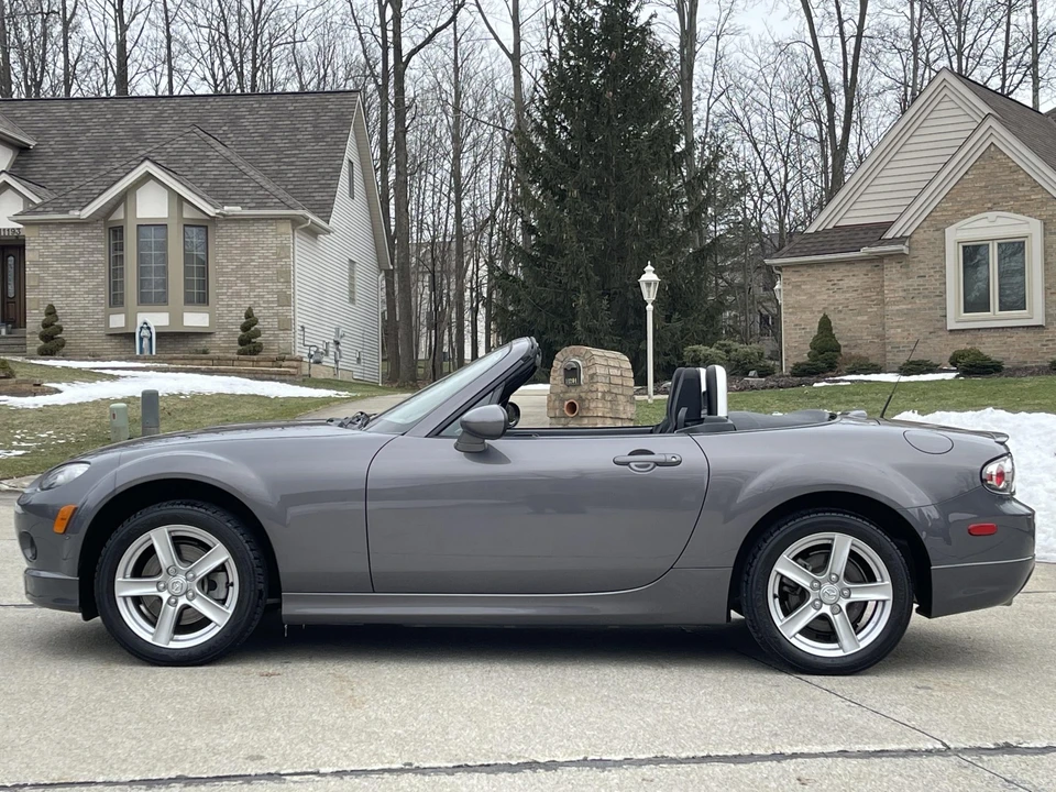 2006 Mazda NC MX-5 Miata - Image 6 of 31