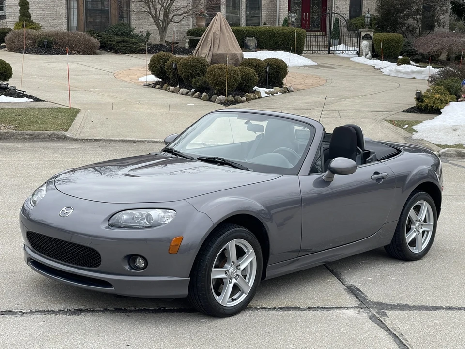 2006 Mazda NC MX-5 Miata - Image 4 of 31