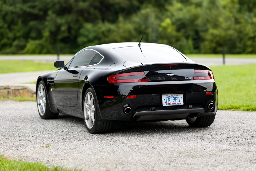 2007 Aston Martin V8 Vantage (2006-2017) - Image 24 of 31
