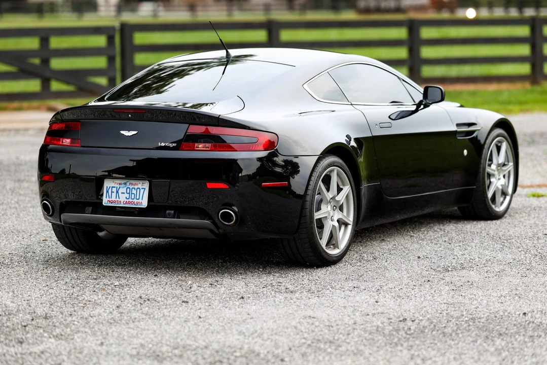 2007 Aston Martin V8 Vantage (2006-2017) - Image 17 of 31