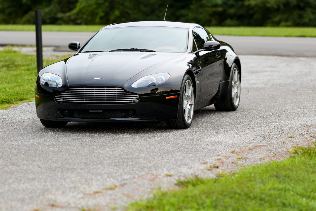 2007 Aston Martin V8 Vantage (2006-2017) - Image 5 of 31