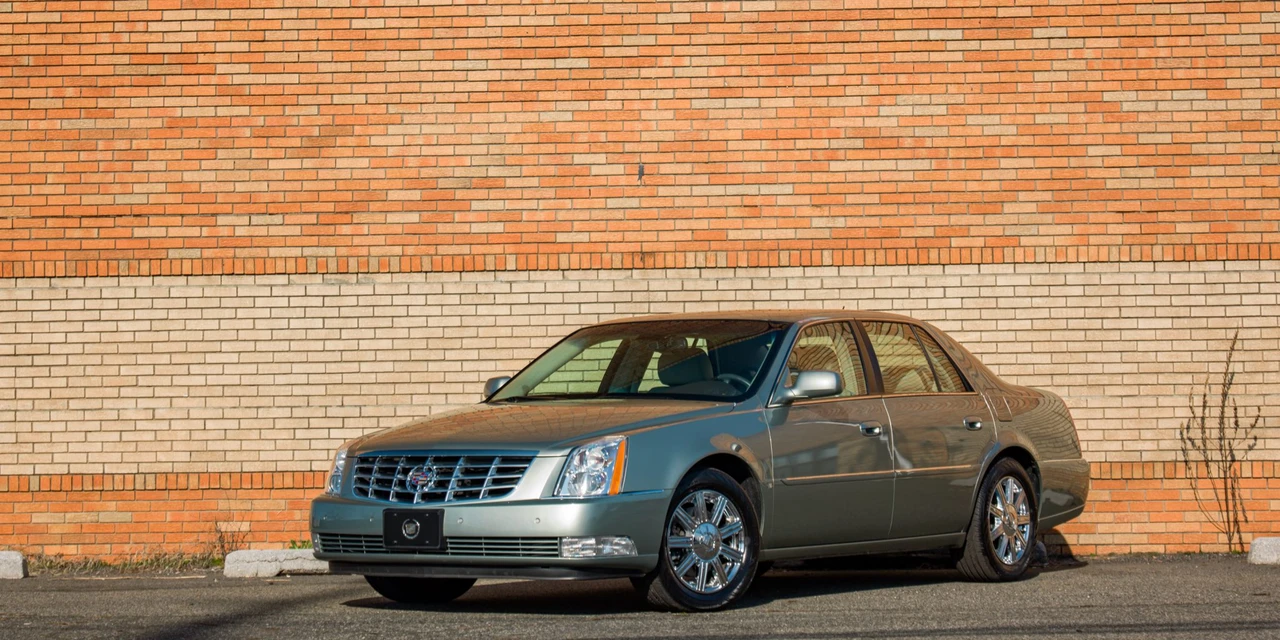 2007 Cadillac DTS - Image 4 of 31