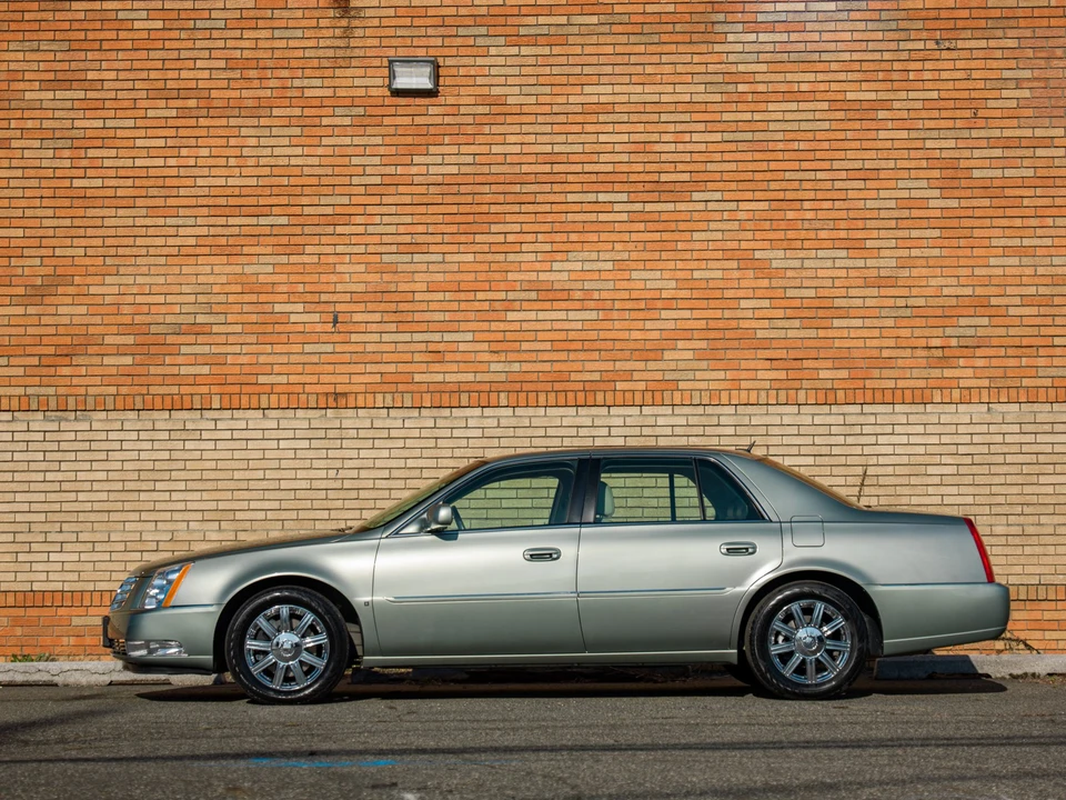 2007 Cadillac DTS - Image 12 of 31