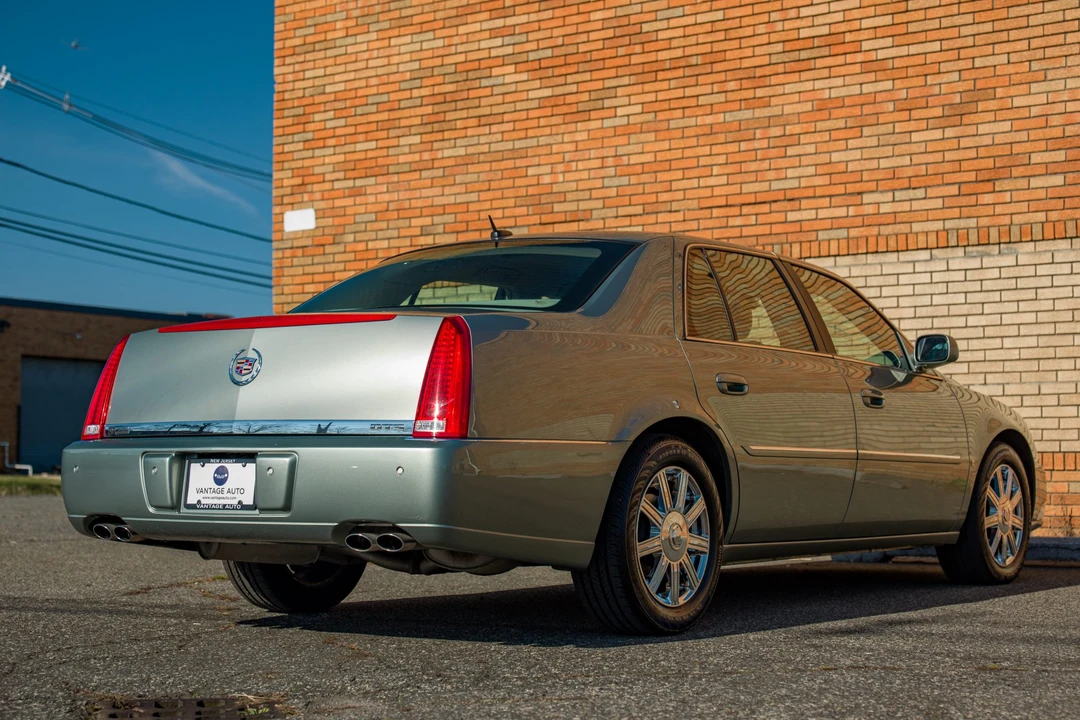 2007 Cadillac DTS - Image 18 of 31