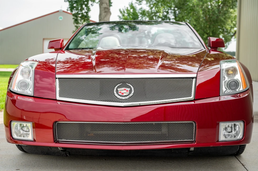 2007 Cadillac XLR-V - Image 11 of 31