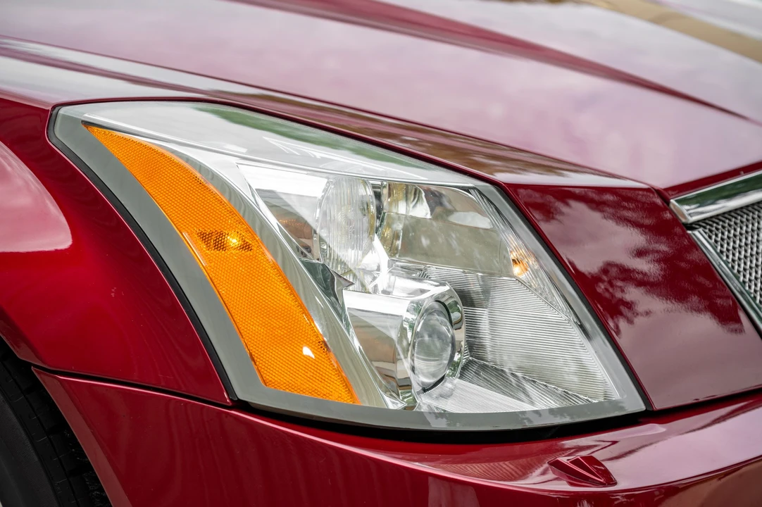 2007 Cadillac XLR-V - Image 24 of 31