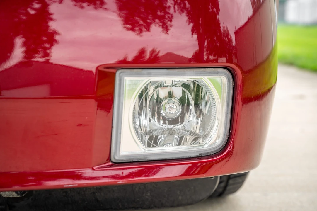 2007 Cadillac XLR-V - Image 26 of 31