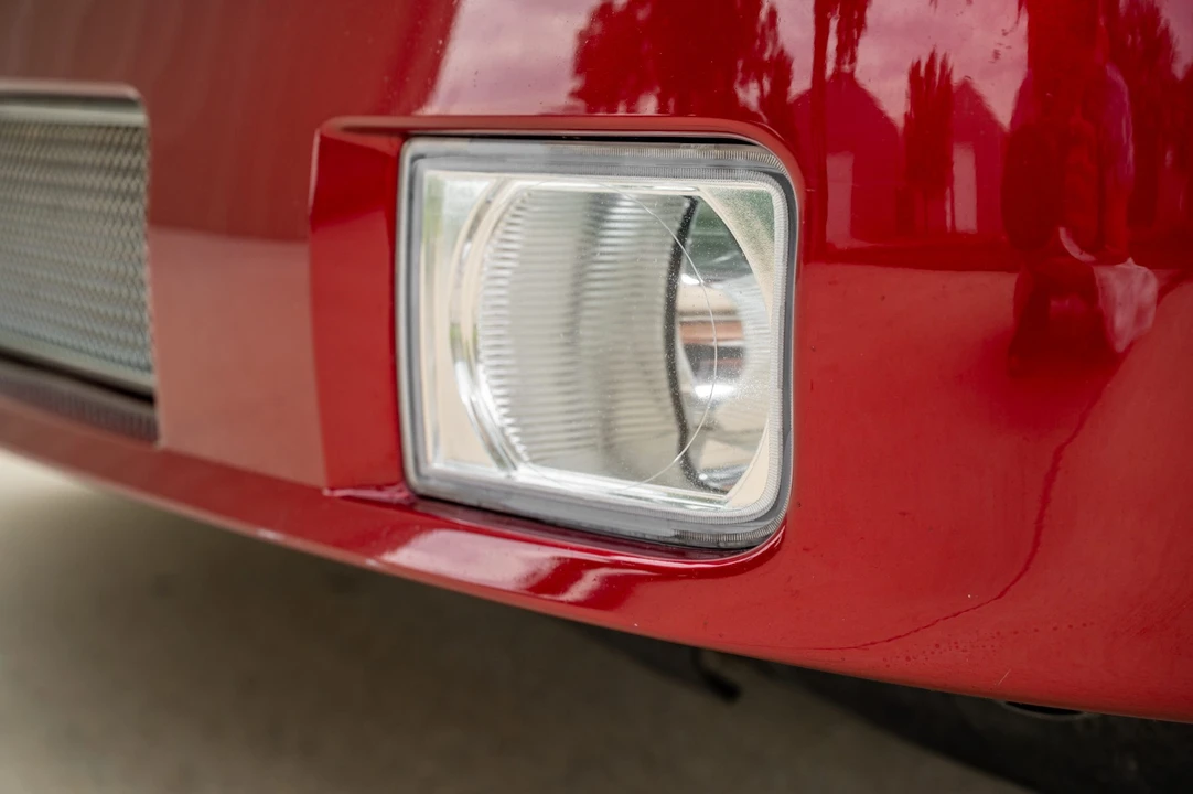2007 Cadillac XLR-V - Image 28 of 31