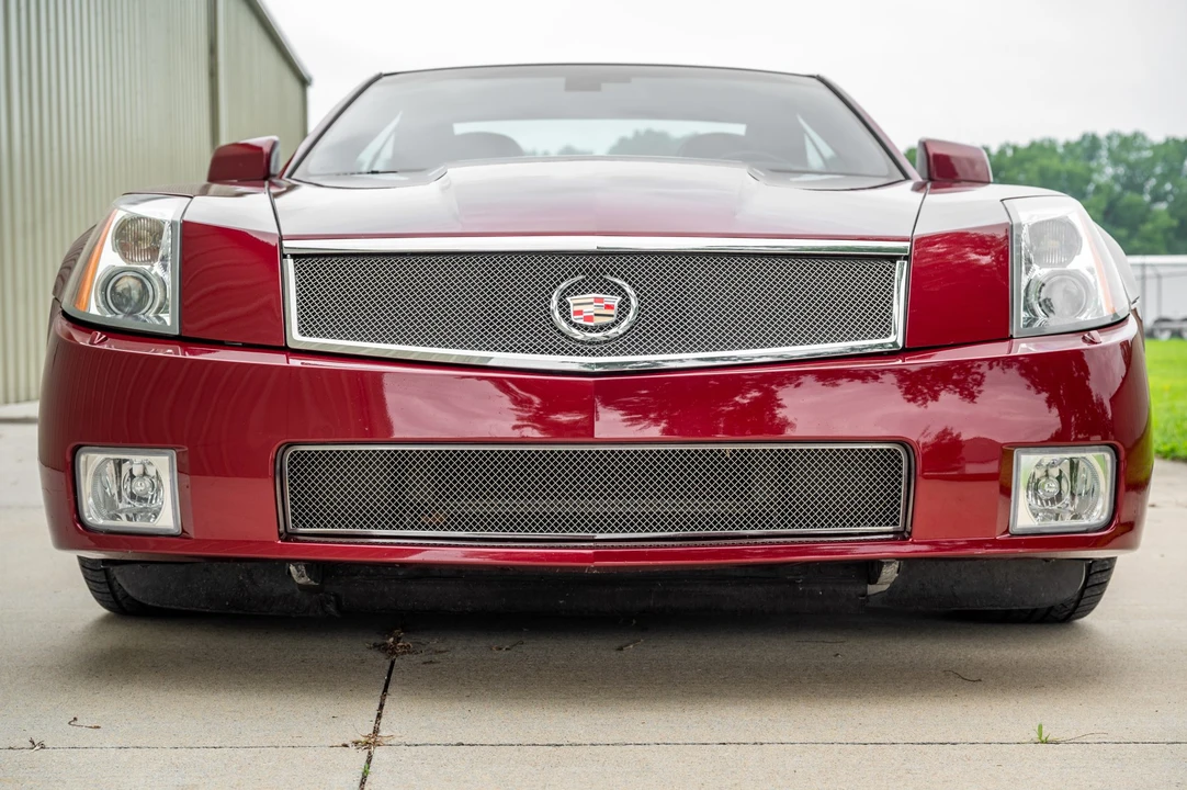 2007 Cadillac XLR-V - Image 19 of 31