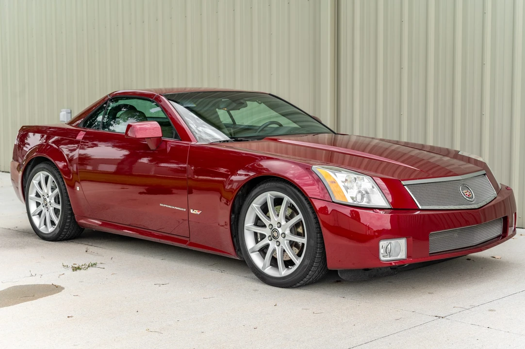 2007 Cadillac XLR-V - Image 9 of 31