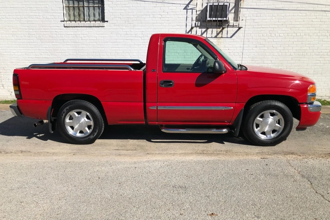 2007 GMC Sierra 2nd Gen - Image 8 of 31