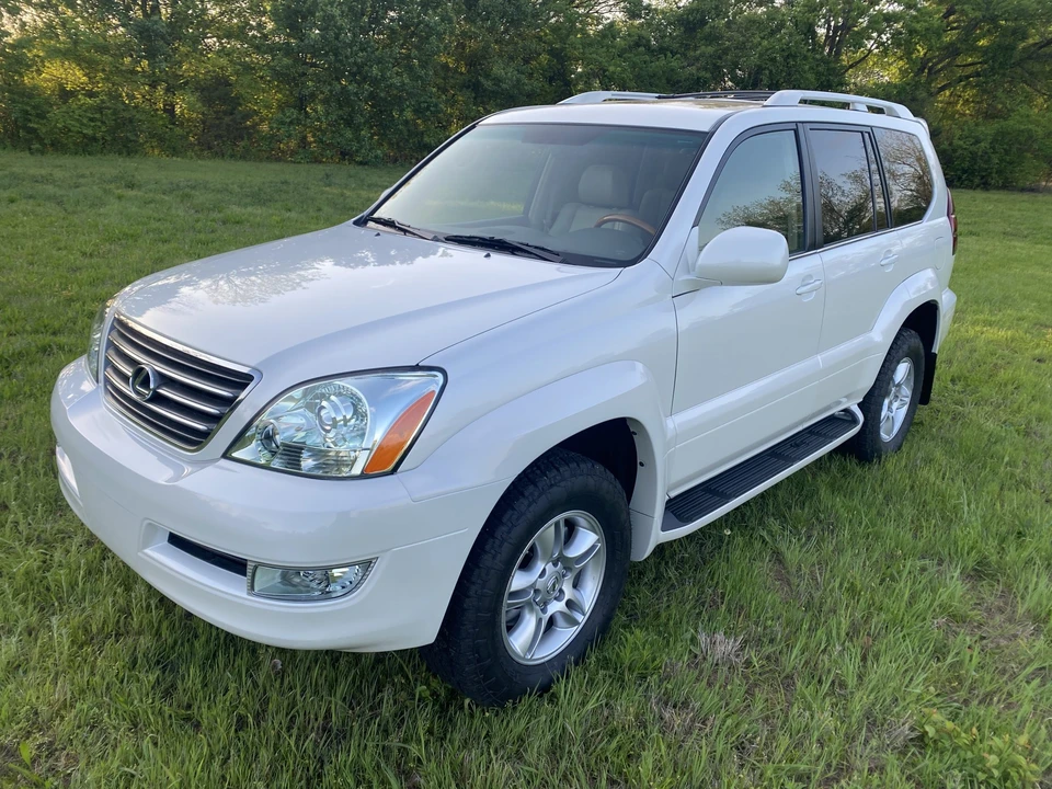 2007 Lexus GX 1st Gen - Image 2 of 31