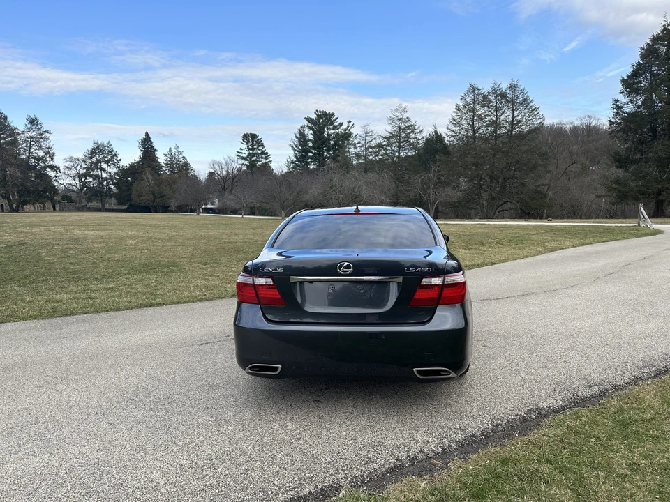 2007 Lexus LS 4th Gen - Image 11 of 31