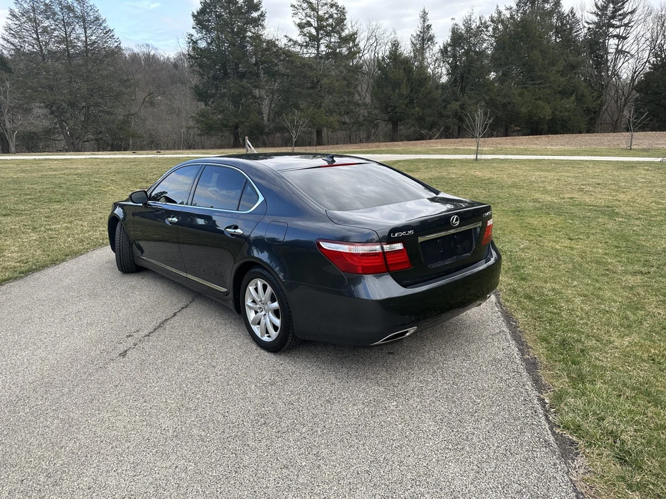 2007 Lexus LS 4th Gen - Image 15 of 31