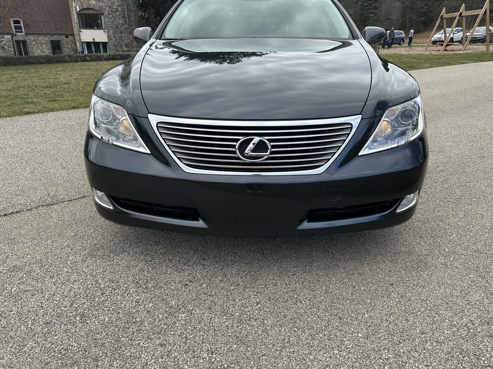 2007 Lexus LS 4th Gen - Image 22 of 31